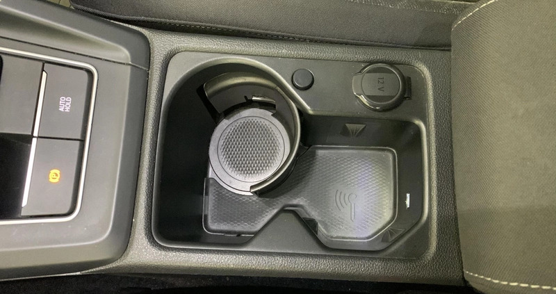 Volkswagen Golf cena 86900 przebieg: 141268, rok produkcji 2020 z Warszawa małe 379